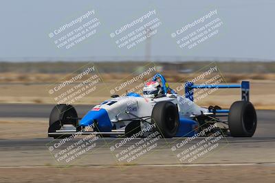 media/Oct-29-2022-CalClub SCCA (Sat) [[e05833b2e9]]/Race Group 2/Qualifying (Sweeper)/